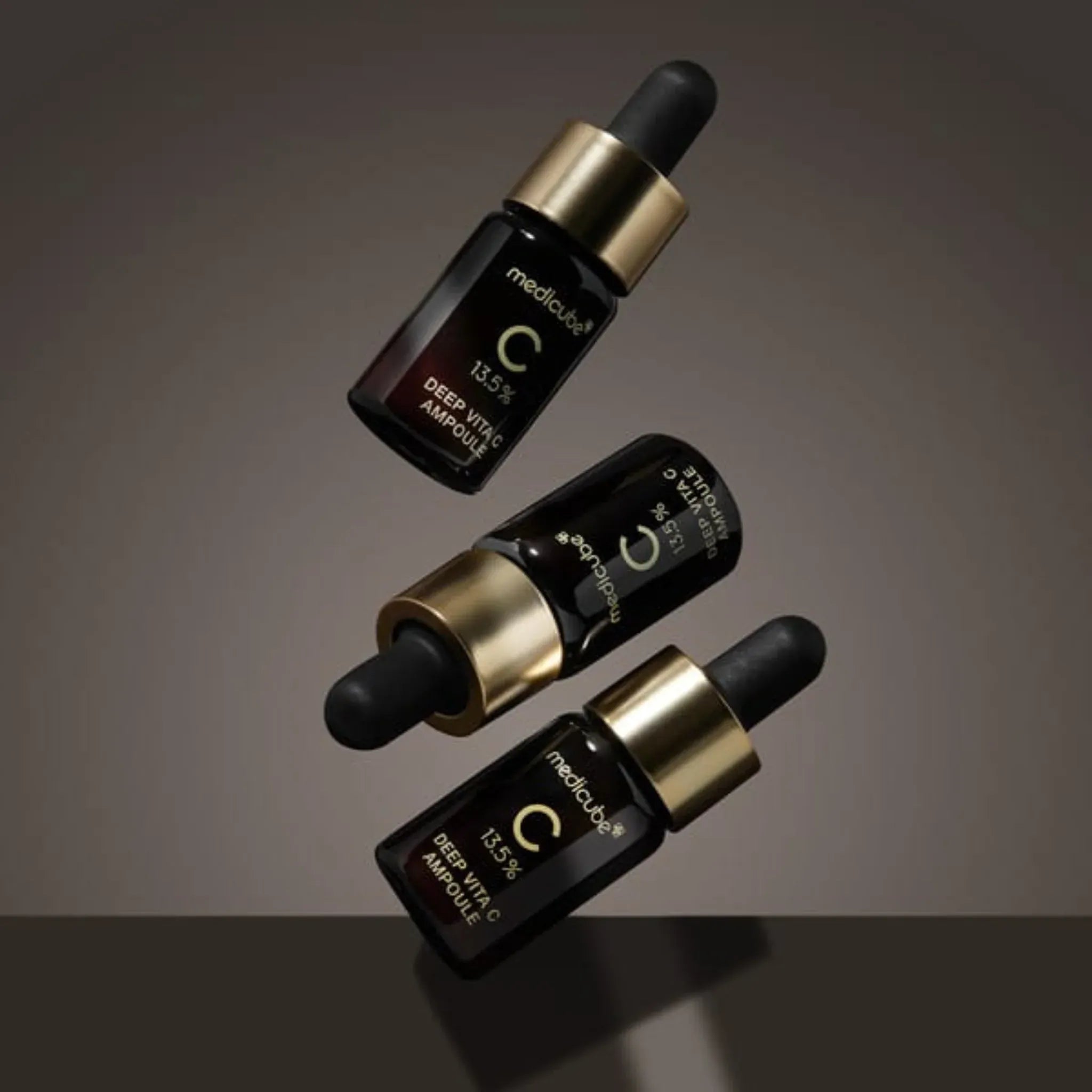 أمبولات ميديكيوب ديب فيتا سي (10 مل × 3 قطع)